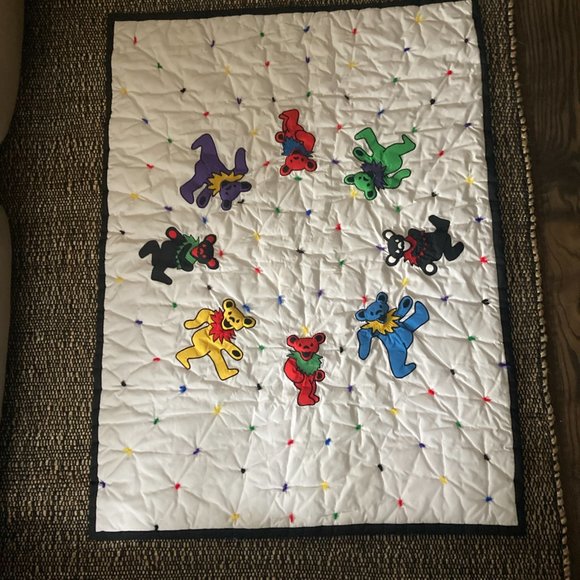 Vintage Grateful Dead Dancing Bear Baby Quilt / Wall Hanging / Tapestry HANDMADE - Picture 4 of 15